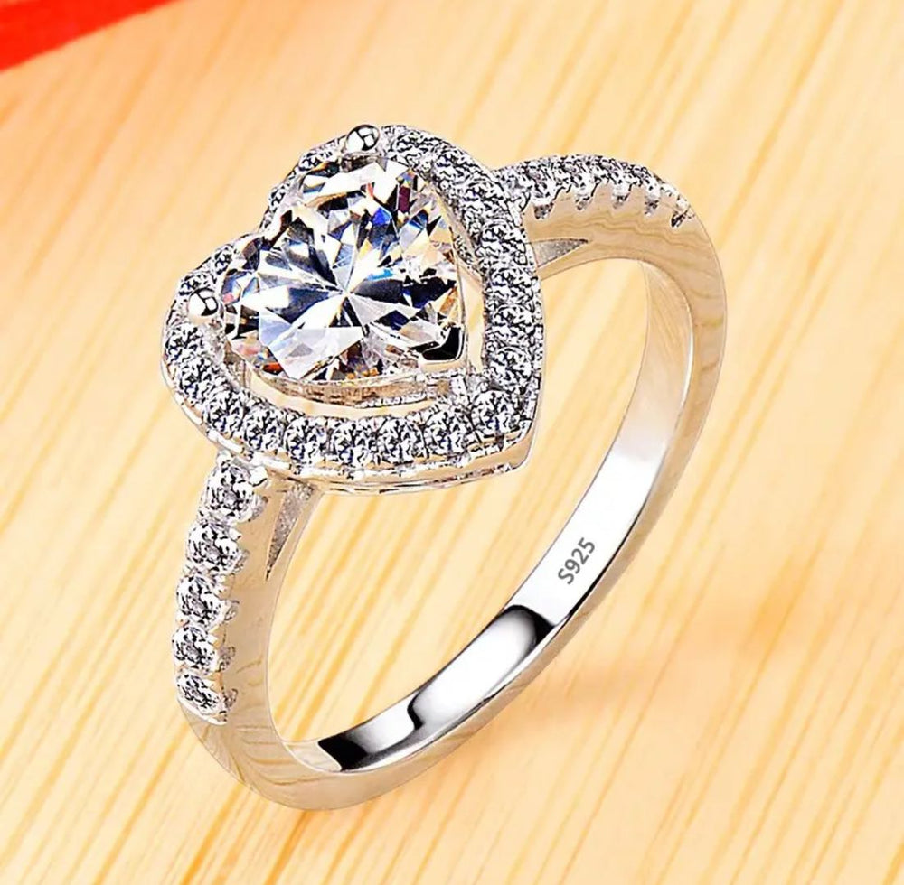 Anillo de plata 925 con circón de corazón - Podios