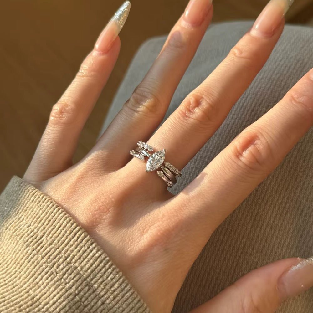 Anillo Triple Encanto - Tres en Uno - Ajustable y Enchapados en Plata 925 - Podios