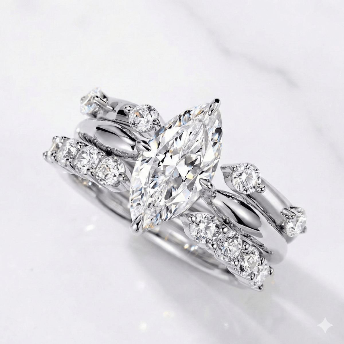 Anillo Triple Encanto - Tres en Uno - Ajustable y Enchapados en Plata 925 - Podios