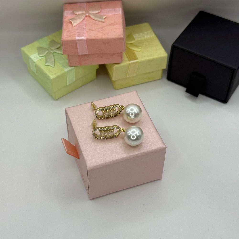 Aros Forza Lumiere Collection - aros de perlas cultivadas enchapadas en oro de 18k - Podios