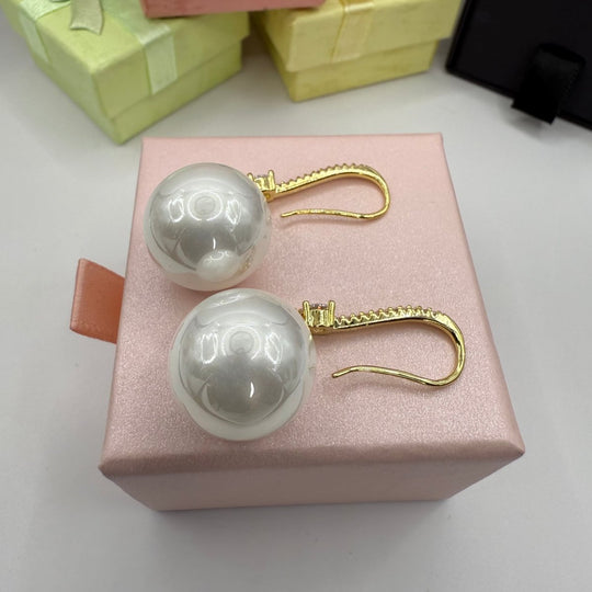 Aros Grand Lumiere Collection - aros de perlas cultivadas enchapadas en oro de 18k - Podios