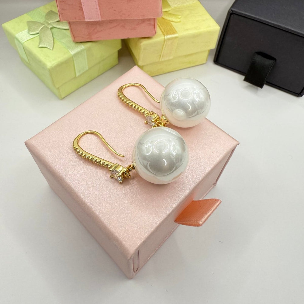 Aros Grand Lumiere Collection - aros de perlas cultivadas enchapadas en oro de 18k - Podios