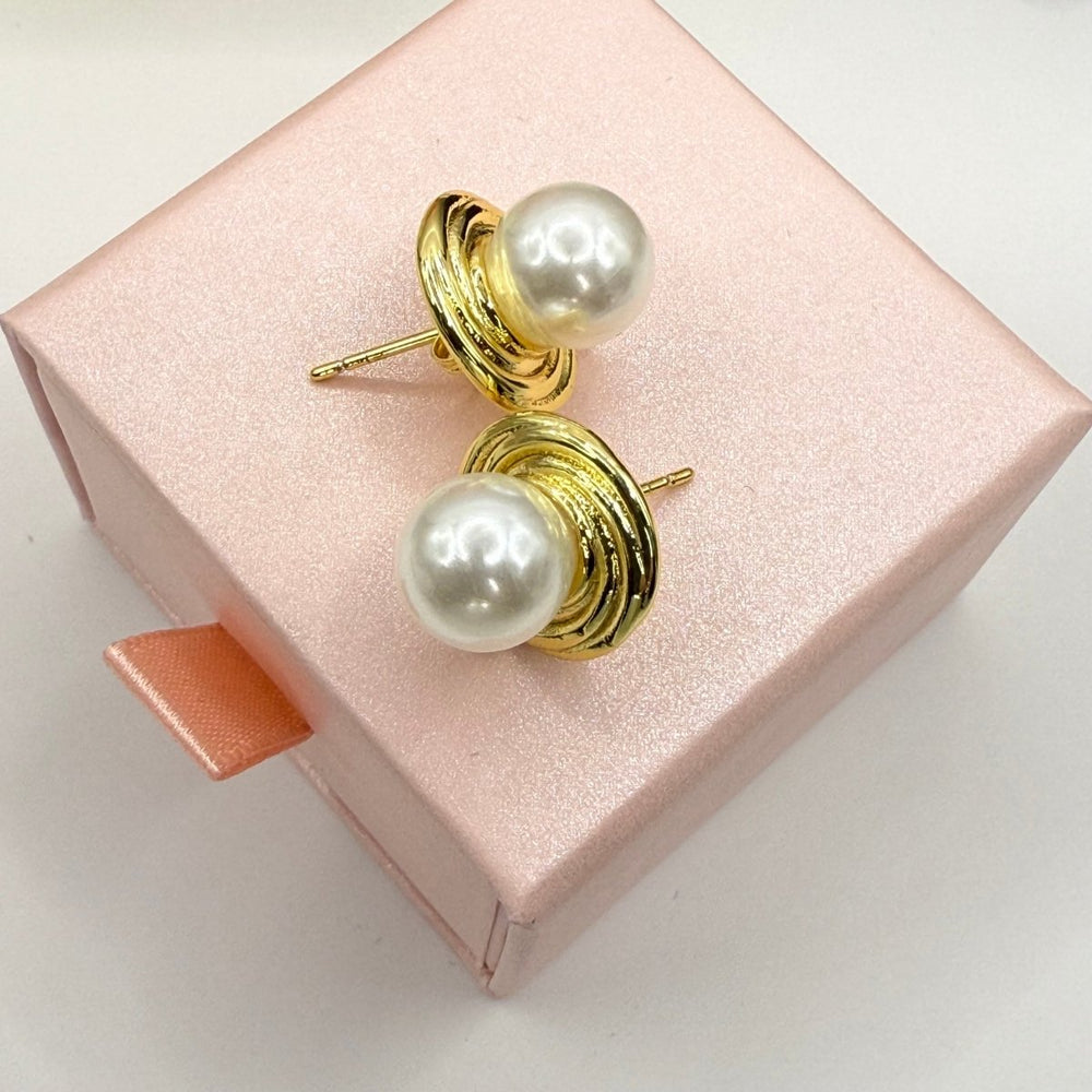 Aros Mid Lumiere Collection - aros de perlas cultivadas enchapadas en oro de 18k - Podios