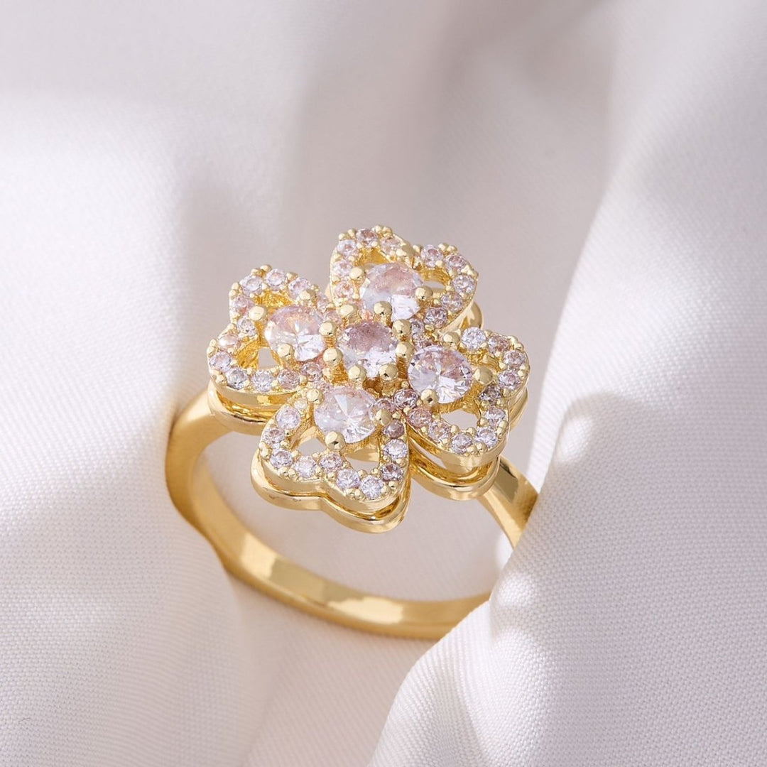 Carry me LUCKY™ Anillo ajustable antiestrés de trébol giratorio de 4 hojas - Podios