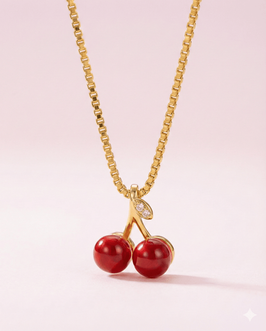 Cherry Peace - collar enchapado en oro 14k con dije de cerezas rojas - Podios
