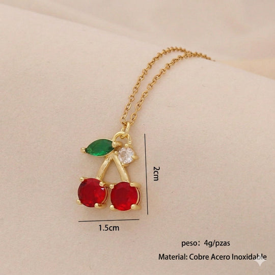 Cherry Sweet - collar enchapado en oro 14k con pétalos de cristales - Podios