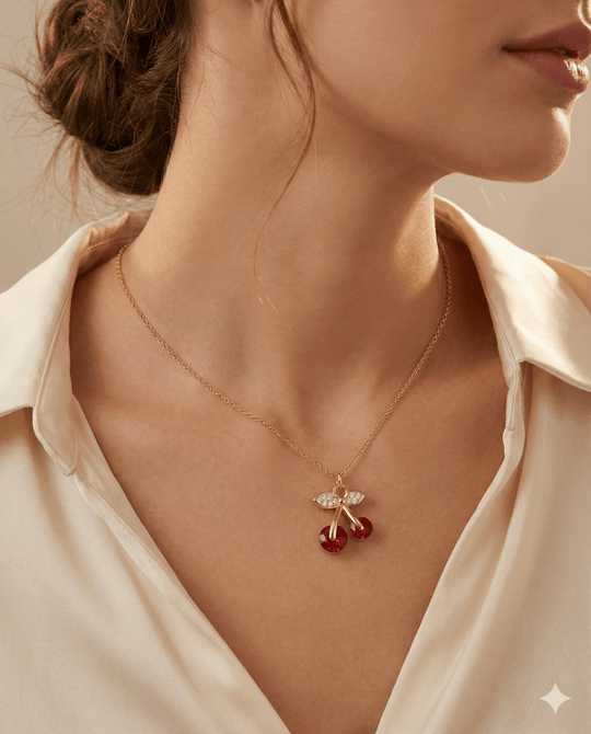 Cherry White - collar enchapado en oro 14k con pétalos de brillantes - Podios