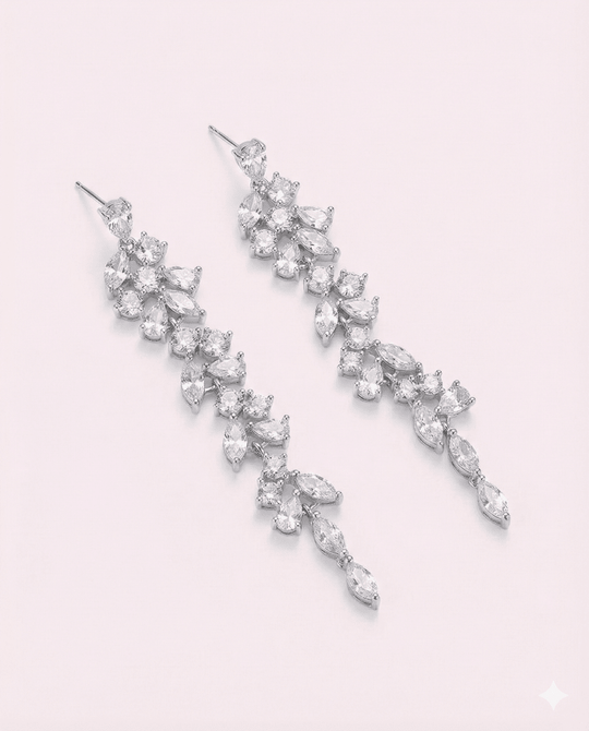 Colgantes Cascada de Brillos™ Aros estilo colgante bañados en plata con brillantes - Podios