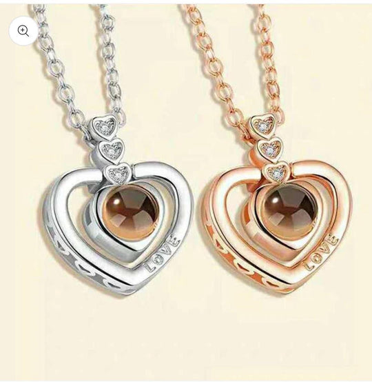 Collar te amo en 100 idiomas en caja de rosa LED - Podios