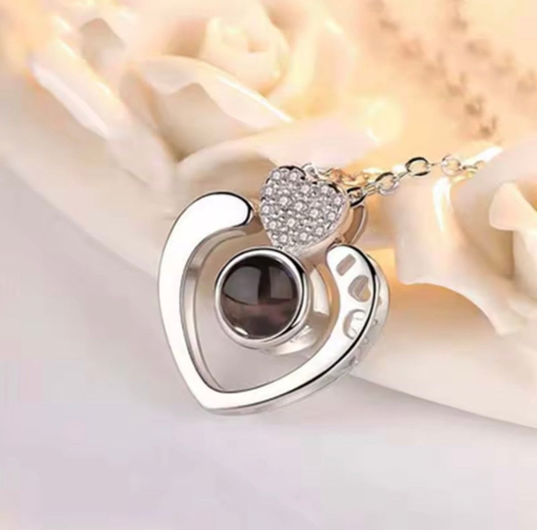 Collar te amo en 100 idiomas Plata 925 - Incluye caja de rosa LED - Podios