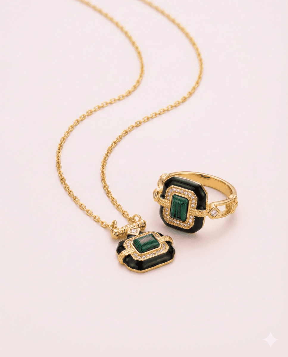 Duo Imperial Esmeralda – Collar y Anillo Ajustable Bañados en Oro - Podios