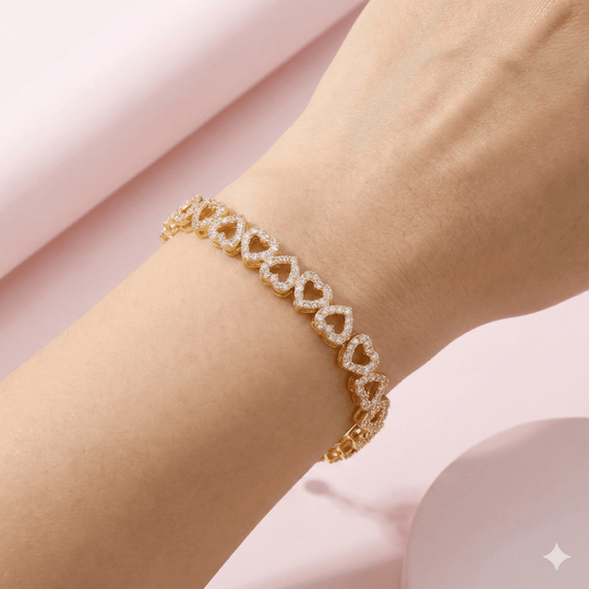 Eternity One™ Brazalete de corazones de circones, ajustable y de acero inoxidable - Podios