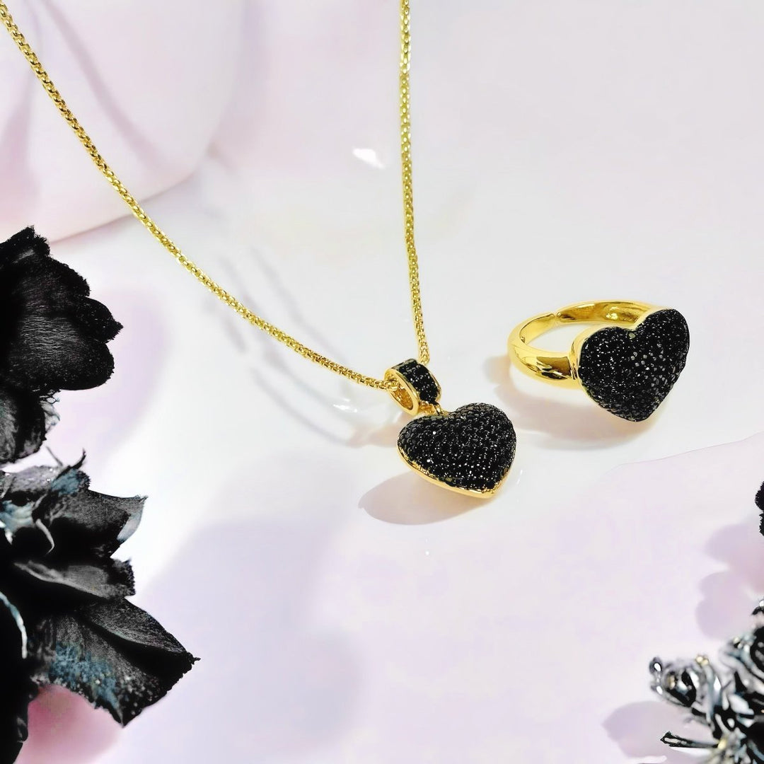 Golden Ring Black Heart™ - Anillo ajustable enchapado en oro 18 quilates - Podios