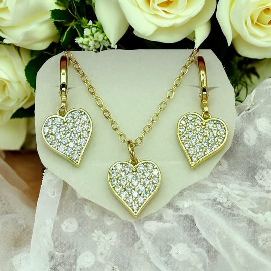 Goldenbright Heart Dúo™ Conjunto de aros y collar enchapados en oro de 18 quilates con circonitas 3A - Podios