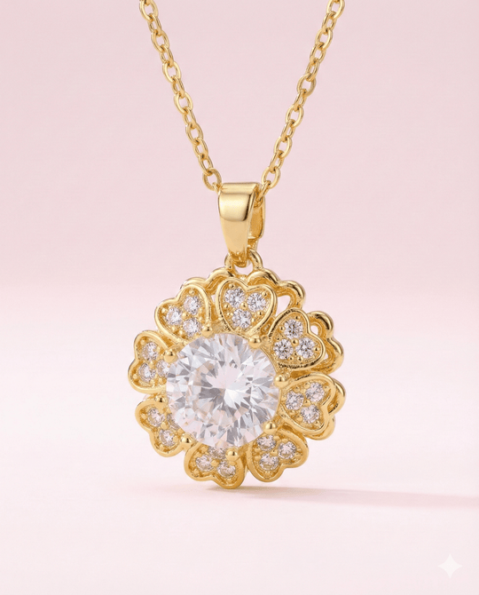 Lumiere Heart Bloom White - collar de trébol giratorio enchapado en oro 14k con circones - Podios