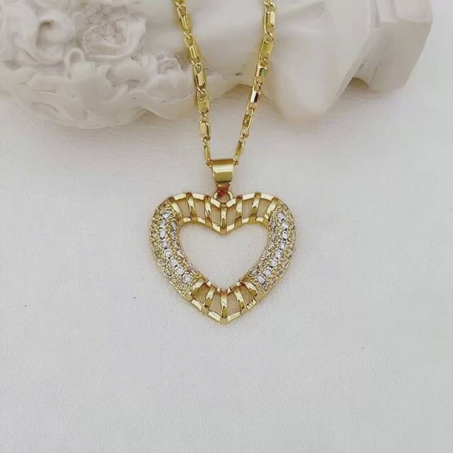 Golden Luxury Heart™  Collar enchapado en oro 18 quilates