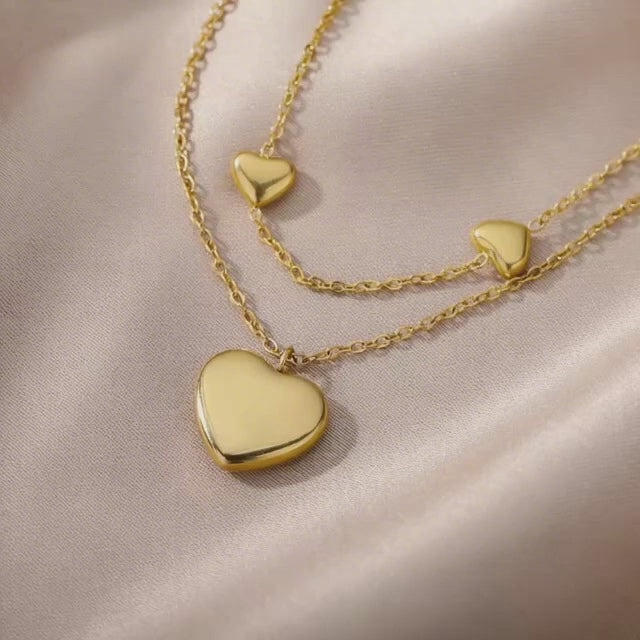 Double Pride™ Collar de doble línea adornado con corazones dorados
