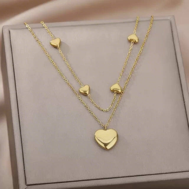 Double Pride™ Collar de doble línea adornado con corazones dorados