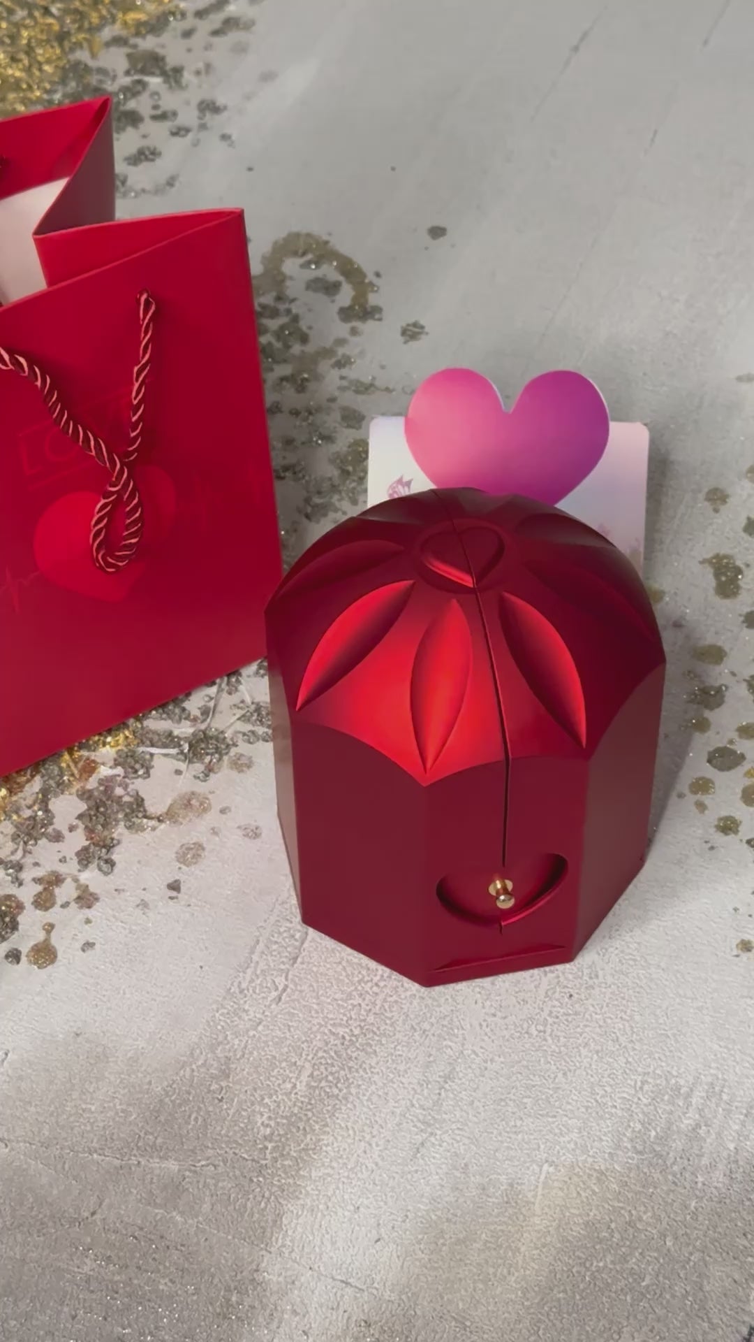 Glacial Glamour Rose Love™ Collar y aros de plata 925 con circón en Caja Love con Rosa Eterna