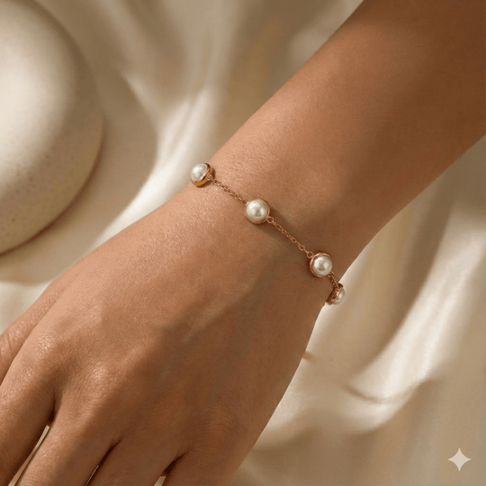 Pulsera Pearl Grace – ajustable y bañada en oro 14k - Podios