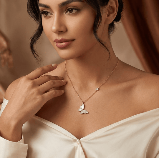 Rosas y Mariposa - Collar de plata 925 bañado en oro rosa en caja romántica - Podios