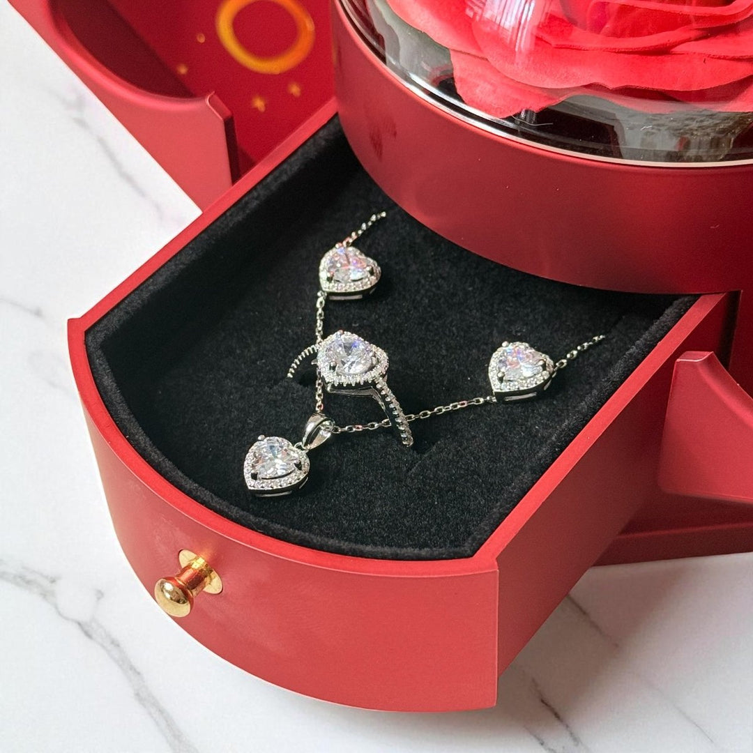 Set Queen of Hearts™ - Anillo, collar y aros de Plata 925 con Circón en Caja Premium - Podios